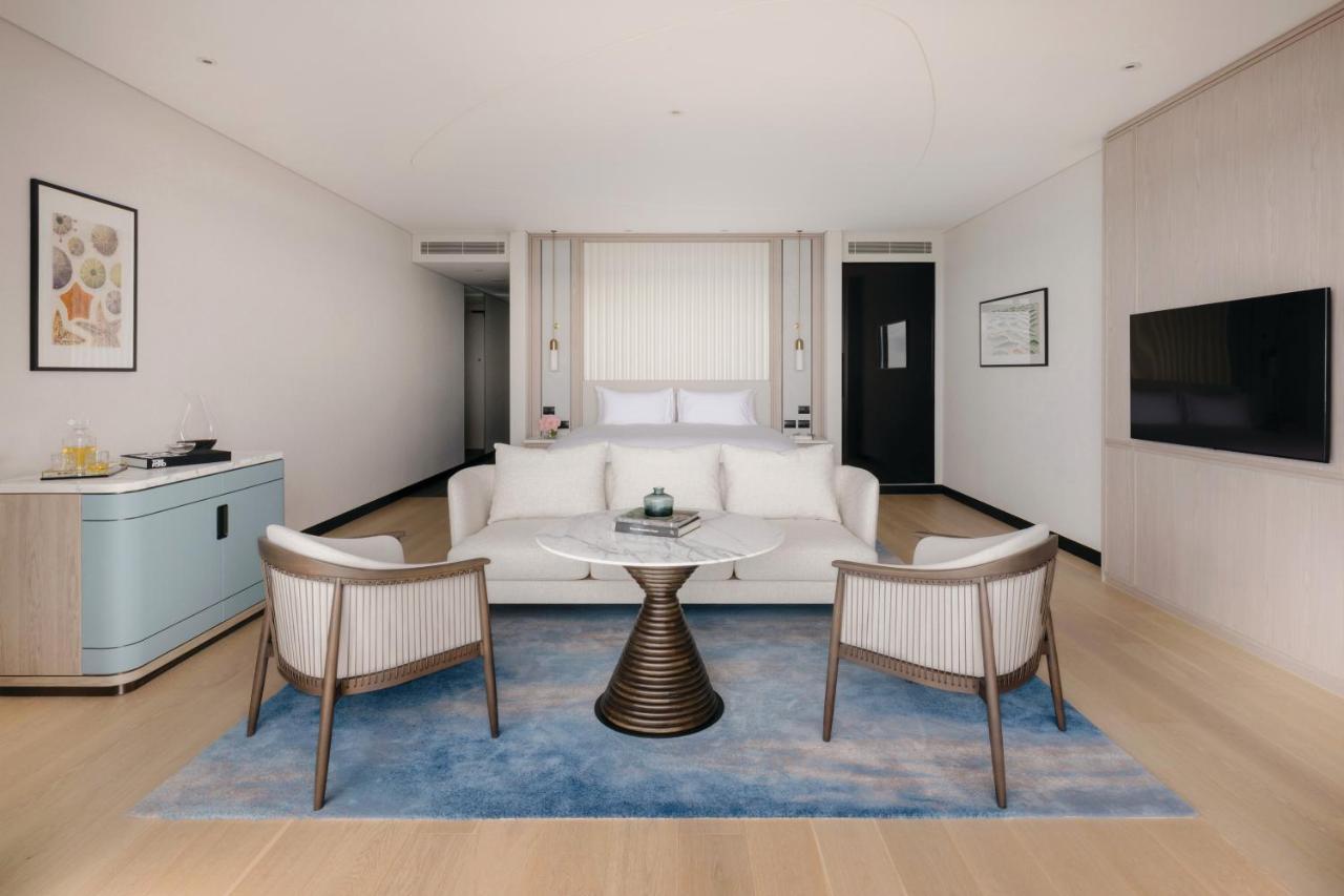 The Langham, Gold Coast And Jewel Residences ภายนอก รูปภาพ A suite at the hotel