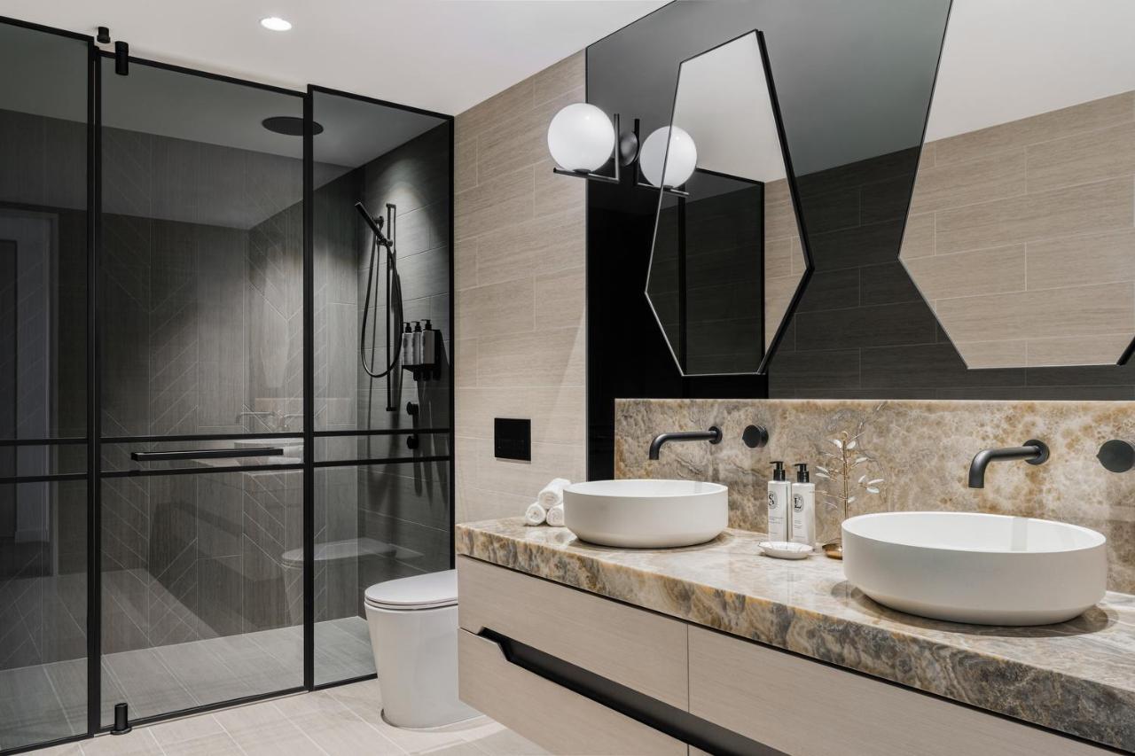 The Langham, Gold Coast And Jewel Residences ภายนอก รูปภาพ Bathroom