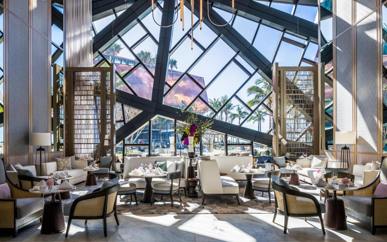 The Langham, Gold Coast And Jewel Residences ภายนอก รูปภาพ The lobby