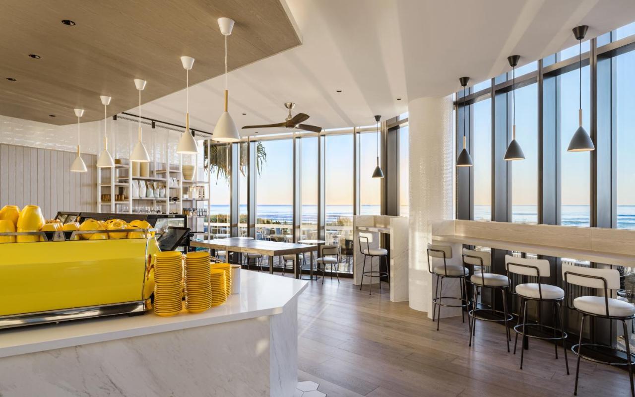 The Langham, Gold Coast And Jewel Residences ภายนอก รูปภาพ The interior of the new terminal
