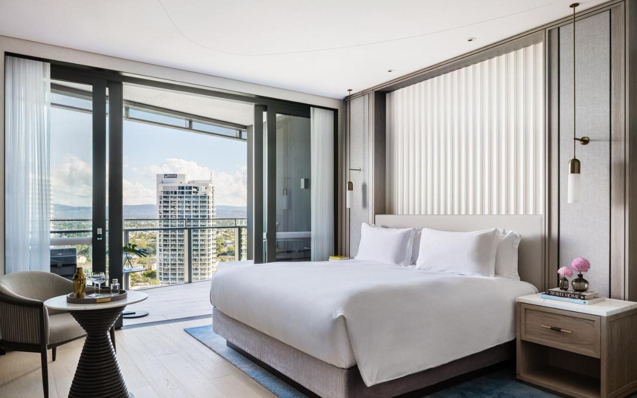 The Langham, Gold Coast And Jewel Residences ภายนอก รูปภาพ A bedroom at The Westin Brisbane